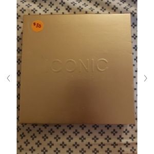 Iconic London Day to Slay Eyeshadow Palette